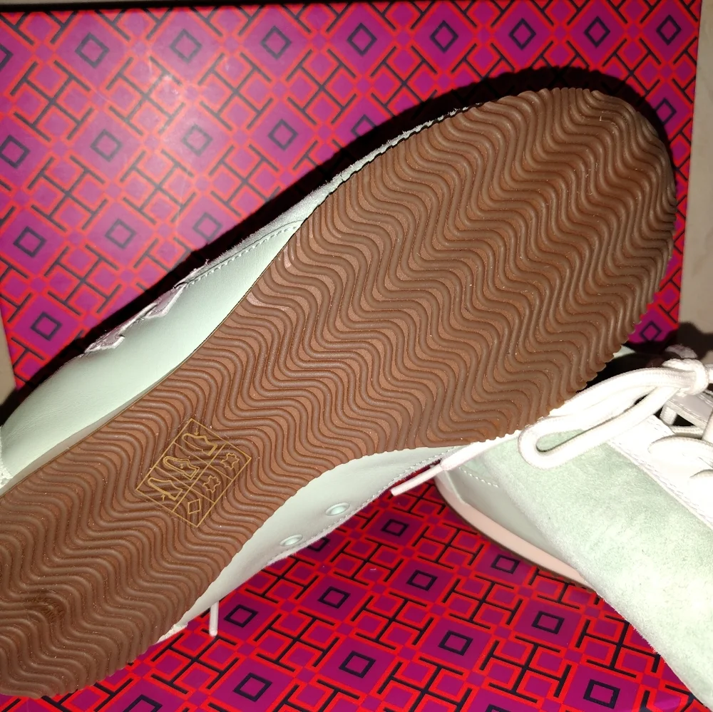 Tory Burch💥 Mint Chip Tiffany Green TT LOGO Womrnd Shoes Sneakers - Sz 9